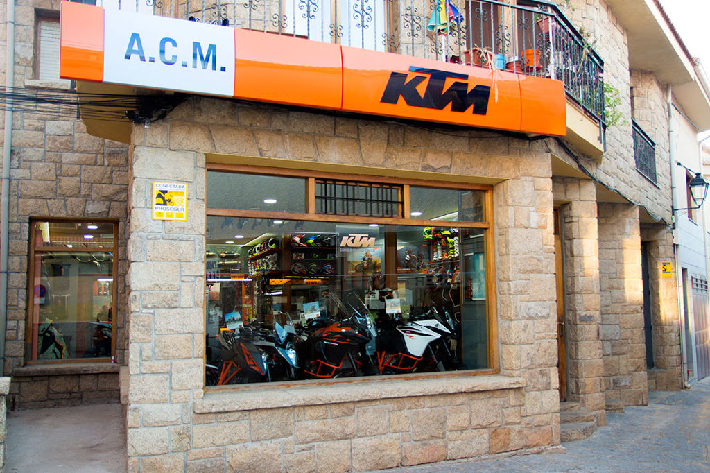 foto tienda KTM Competición